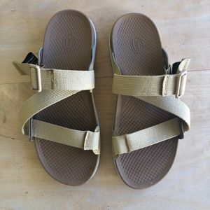 Chaco Lowdown Slides in Tan, Women's size 8 (39)